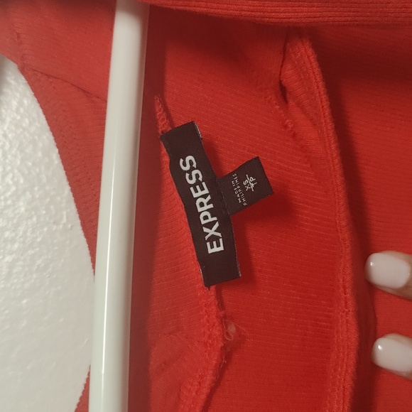 Top - Picture 2 of 3